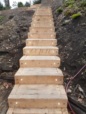 Sleeper steps with lights