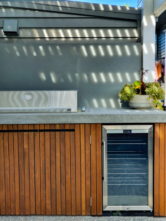 Custom made outdoor kitchen with pergola