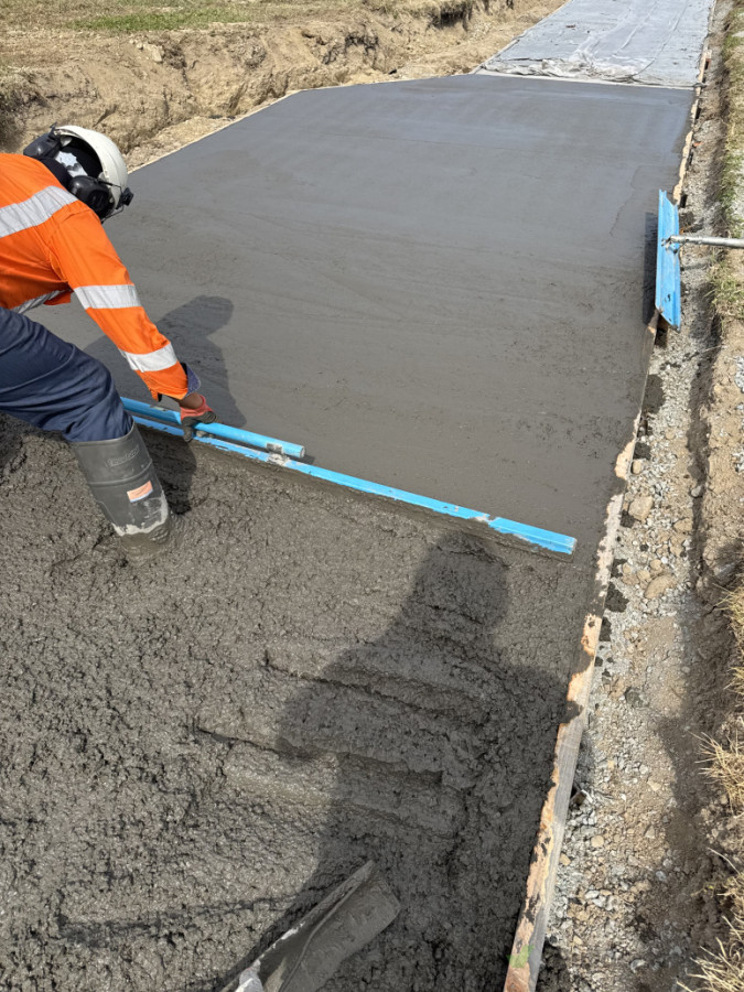 Box and prep concrete footpath