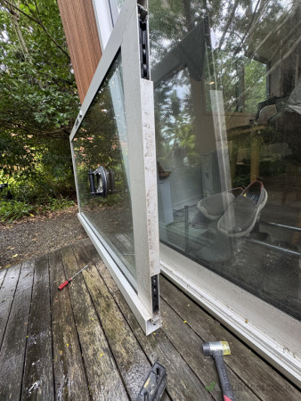 Sliding door rollers replacement