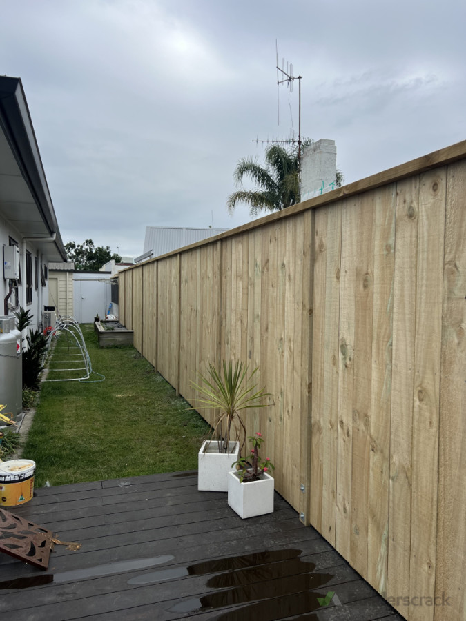 Boundary fence