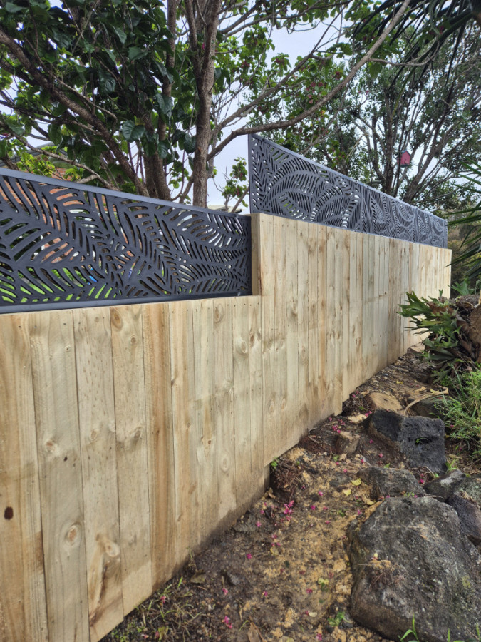 fences with design top cap
