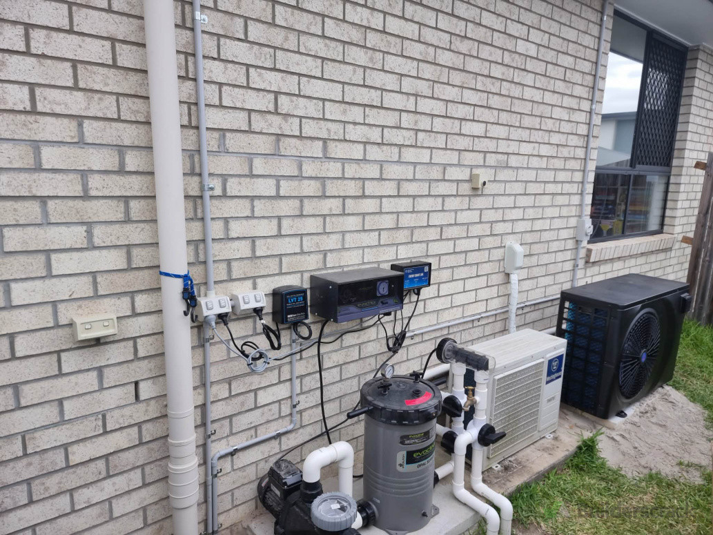 Outdoor power point installation for pump
