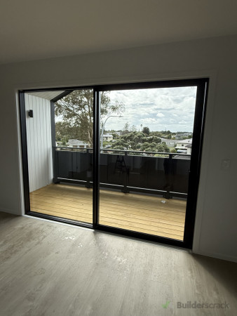 Slider window panel blade clean