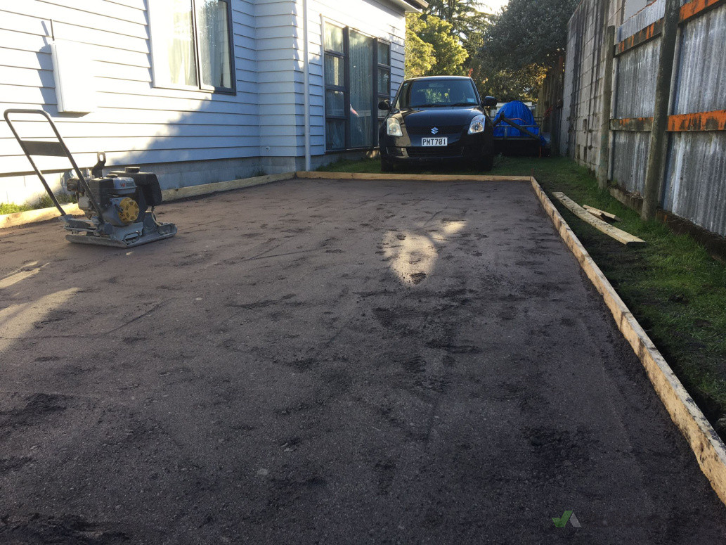 Lift topsoil & dump, add base course for new 150m2 Driveway
