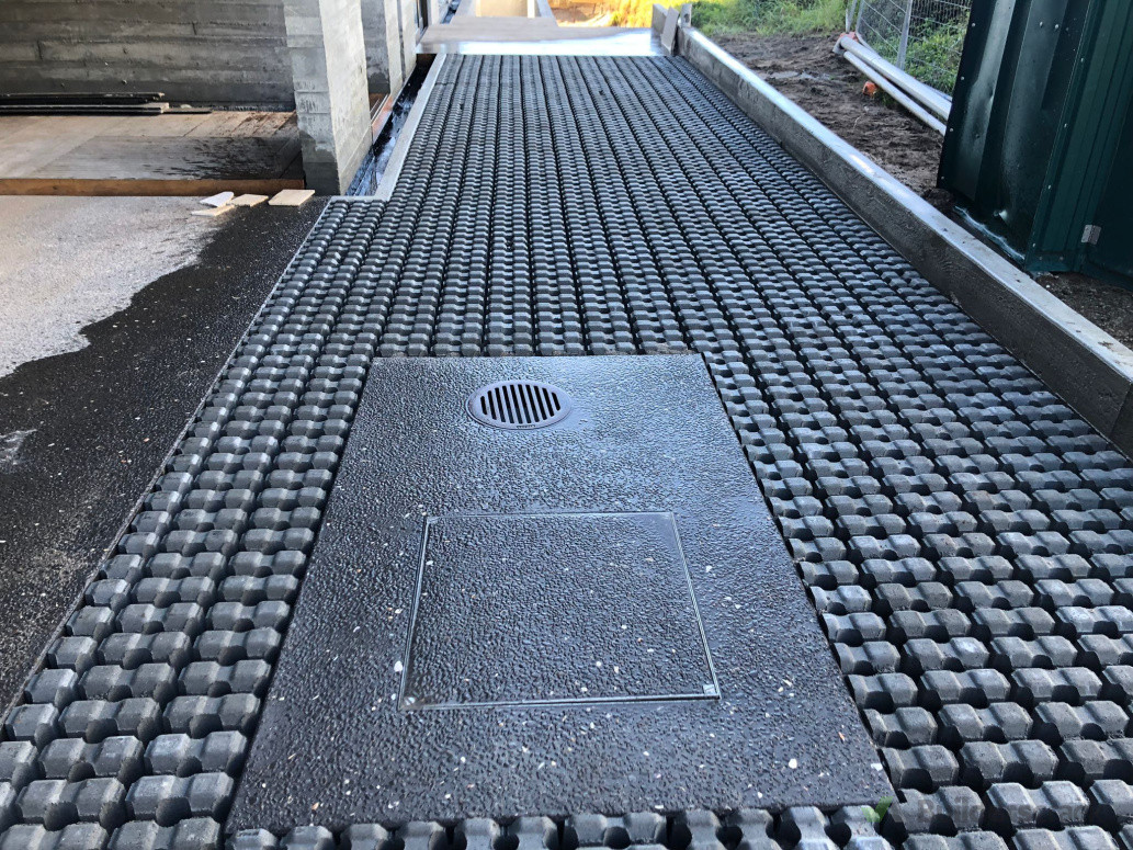 Gobi block installation.