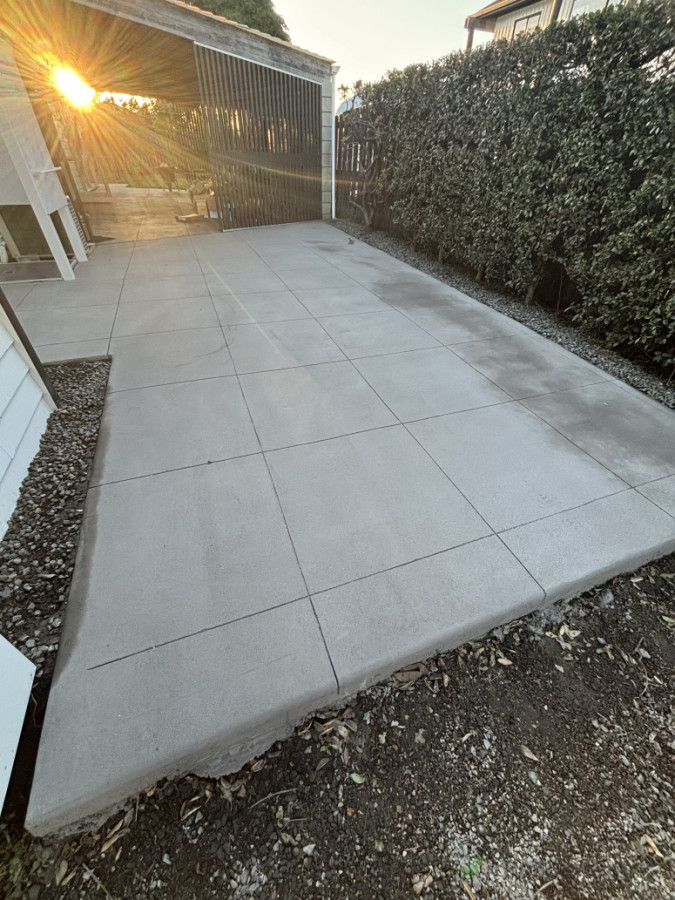 Concrete placement with decorative cutting