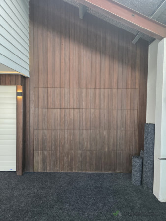 Flush mount Showroom door