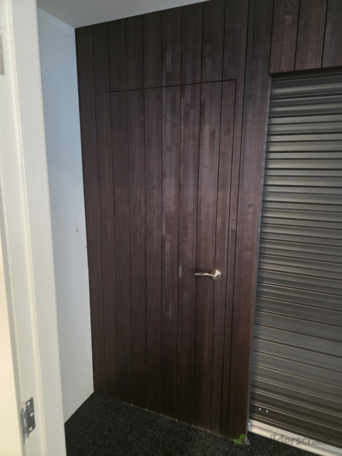 Flushmounted  workshop access door.