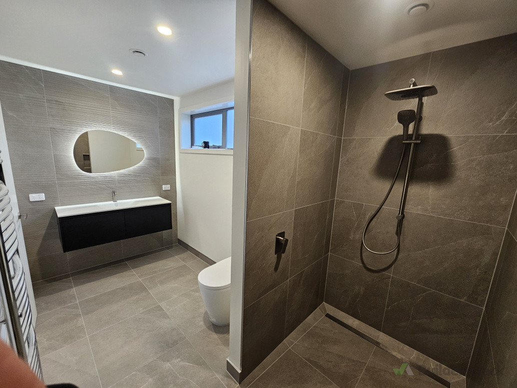 Bush rd   tiled ensuite