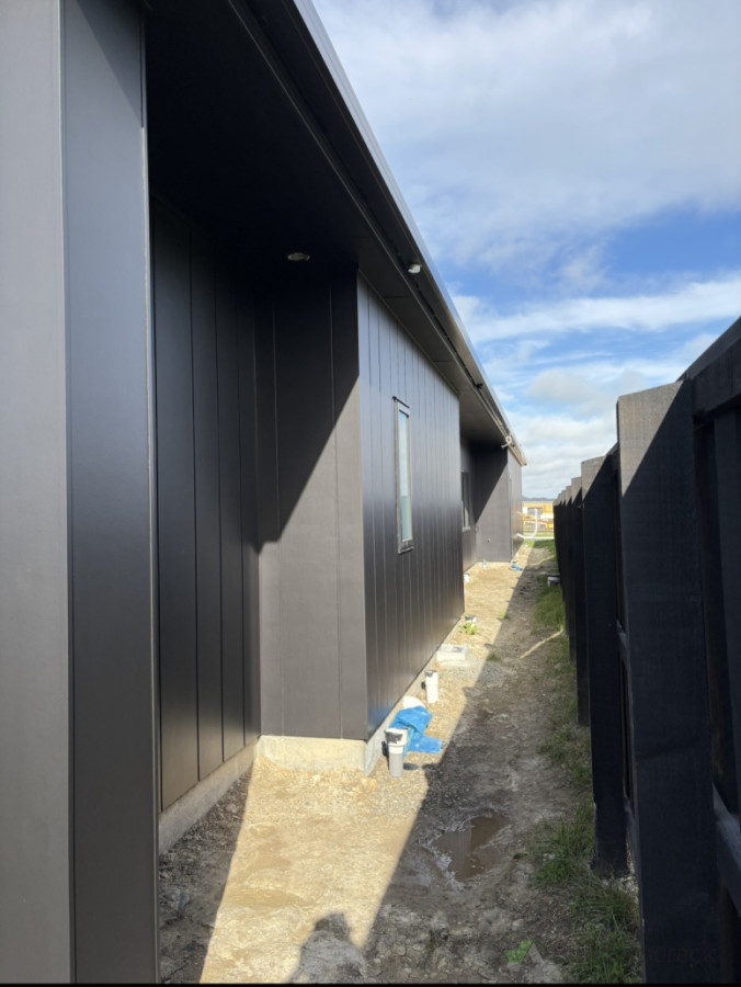 Stria cladding exterior painting