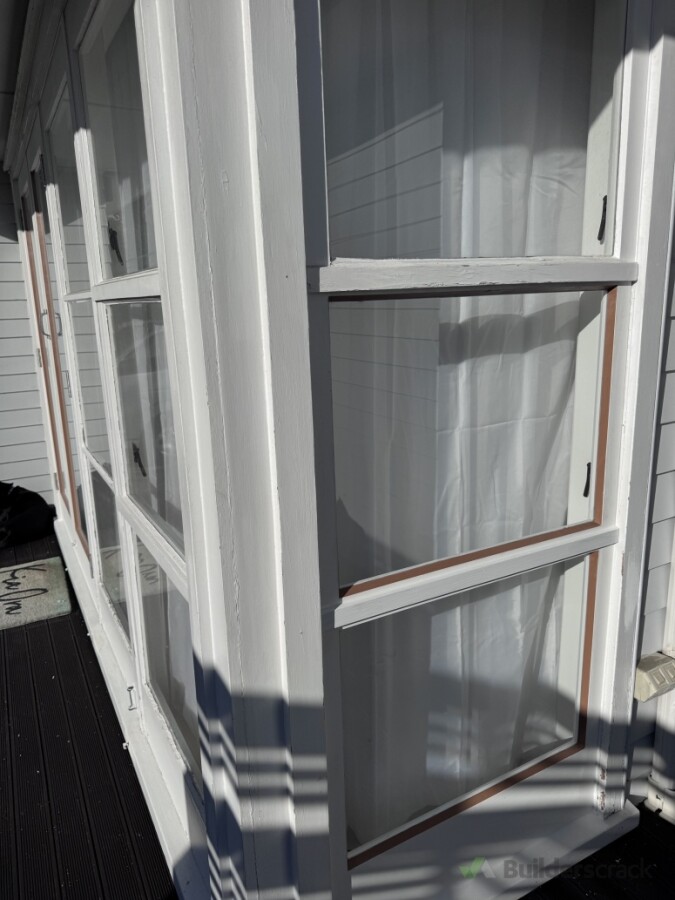 Split rail sashes