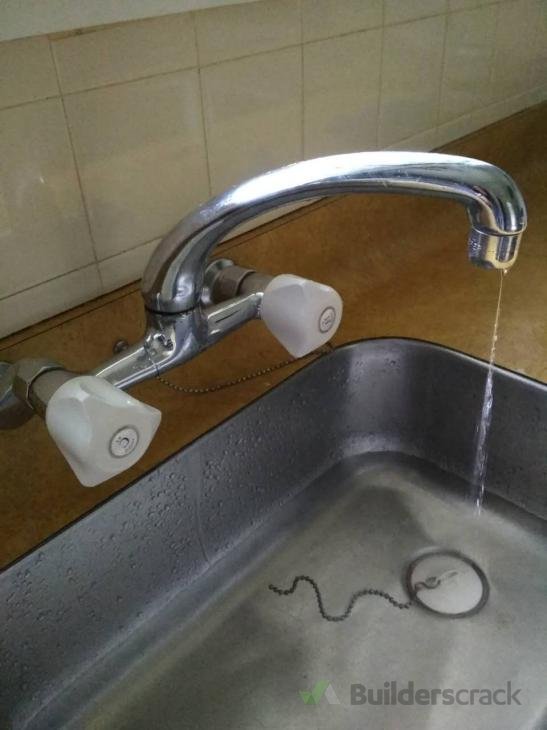 Leaking from kitchen mixer tap ( 221390) Builderscrack