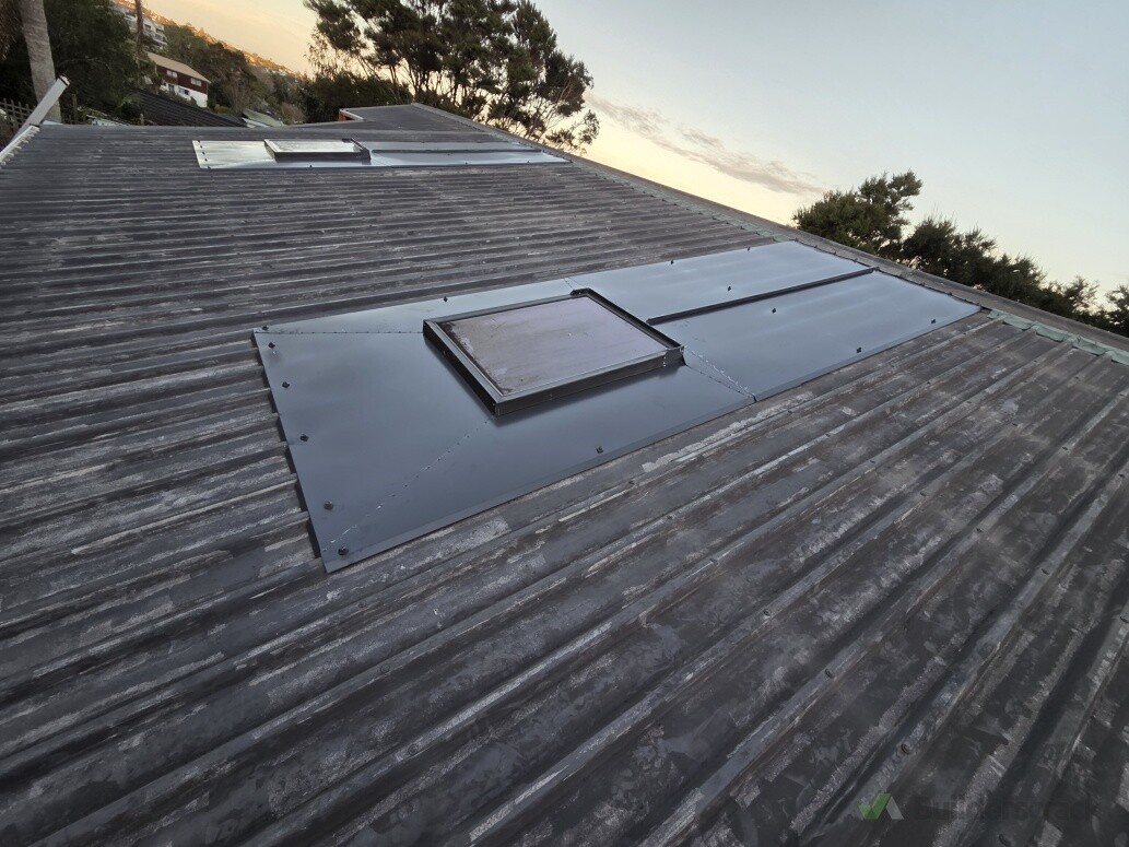 Extended flashings installed to cover all weak point. Allowing coverage into a pan/trough so if water gets pas flashing en lap it can drain to ensure zero chance of failure