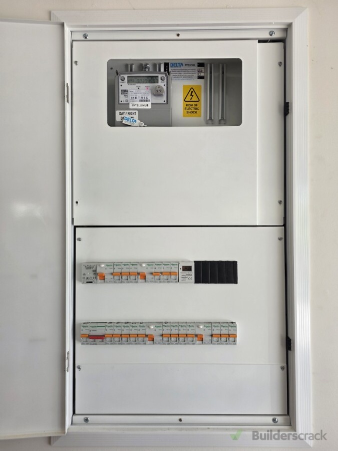 Programmable timer switch installation for Heat pump hot water cylinder