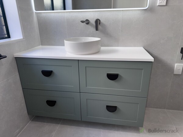 New vanity main bathroom - wall hung