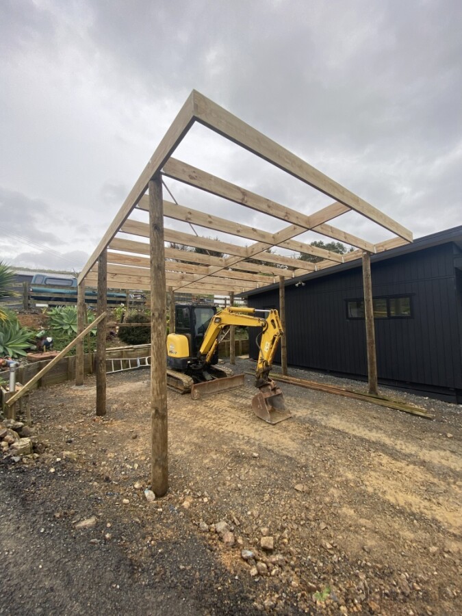 Pole shed