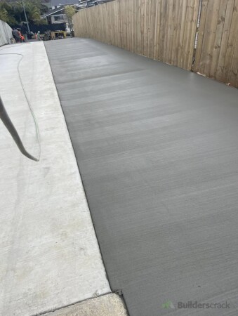 300m2 broom finish
