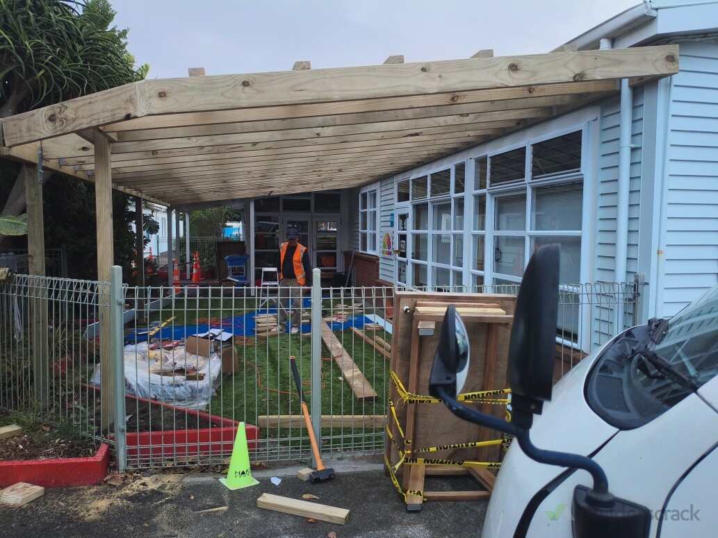weymouth primary school  new canopy with steel roof
