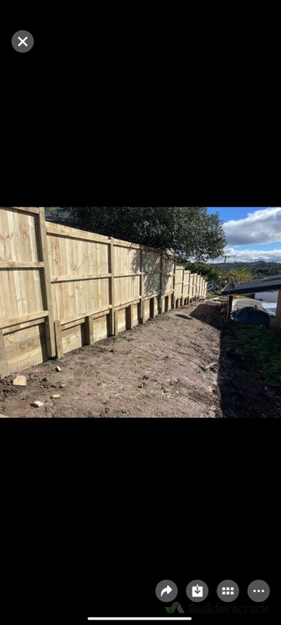 New fence on new retaining Wall at 4 william scouter st