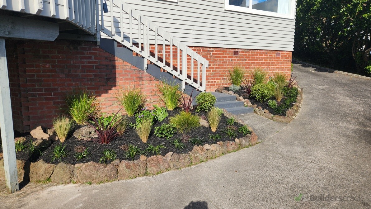 New front entrance garden