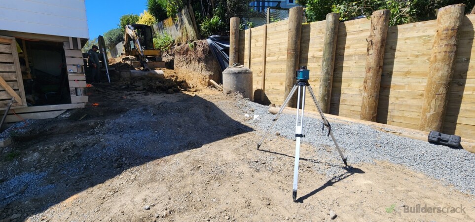 Retaining Wall Construction .