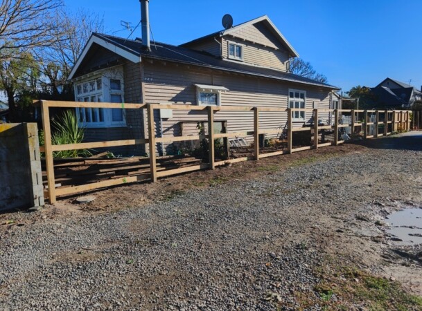 Rails up