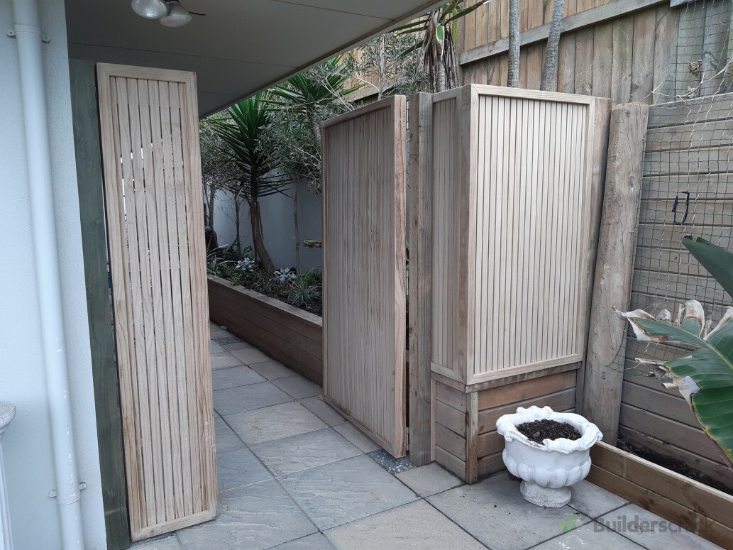 New screen fence, gate and garden edging