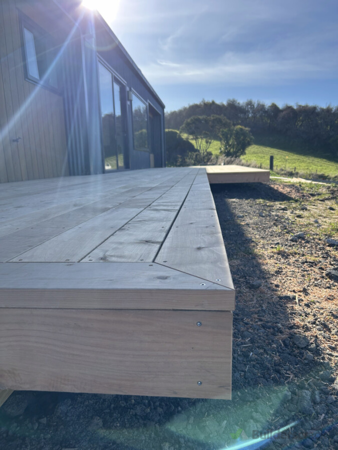 Macrocarpa deck - corner details