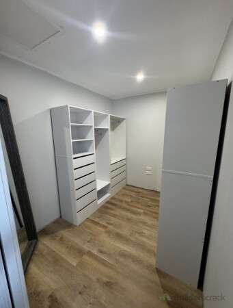 Finish Walk in Wardrobe