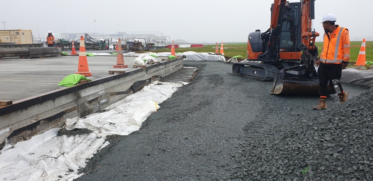 Laying CTB Auckland Airport