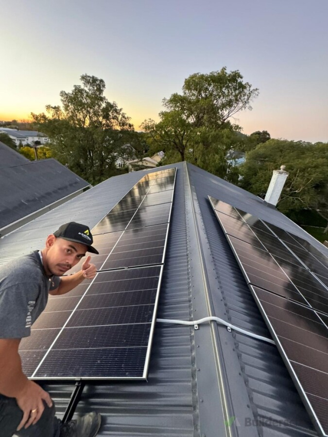 16 Solar Panels