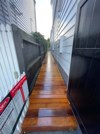 Side path