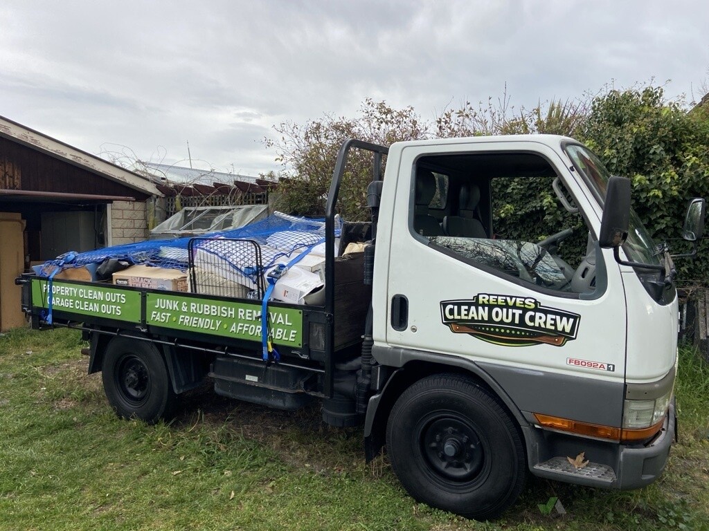 Safe and secure rubbish removal.