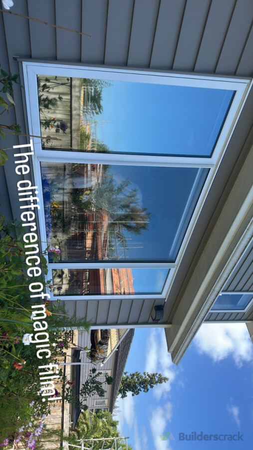 Middle Glass was not tinted to show the difference