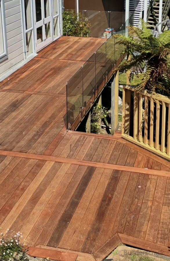 Glass and timber handrails/balustrade