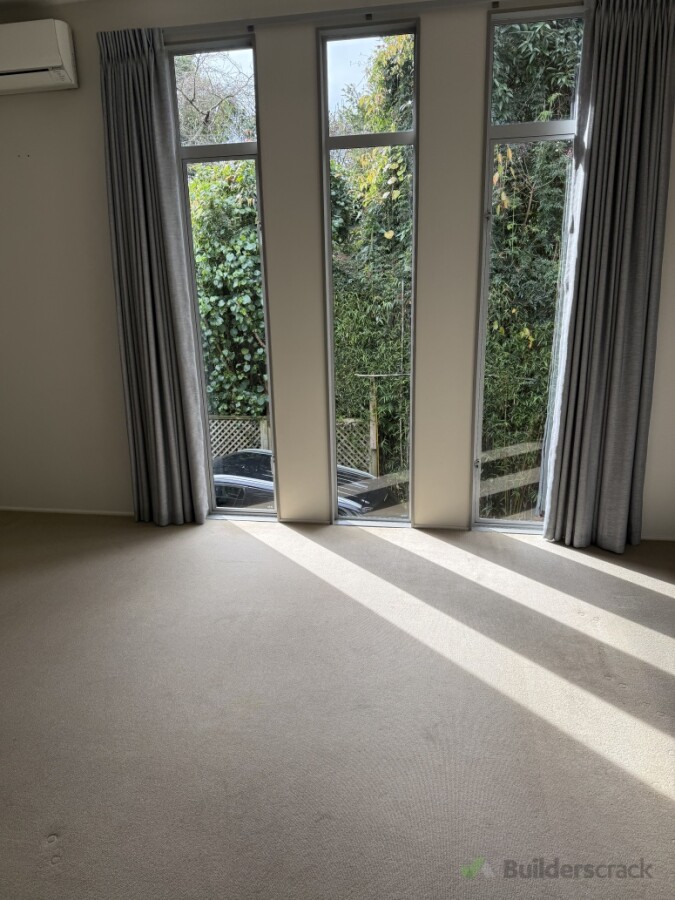 Internal windows clean