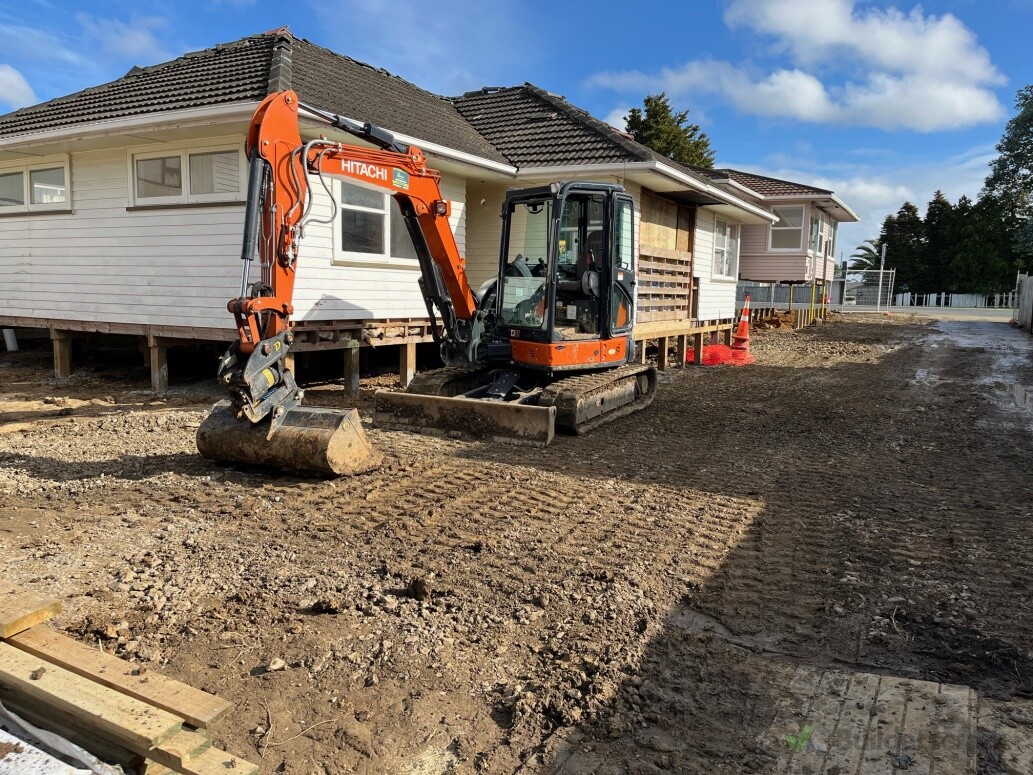 5.5T Excavator makes short work of larger scale jobs