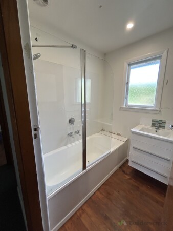 Full bathroom