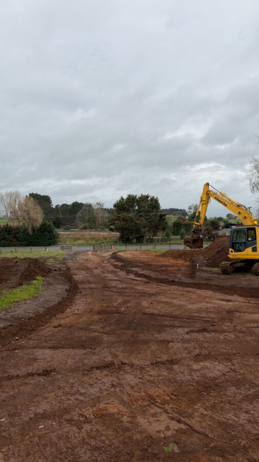 Waverley road driveway build and shed pad