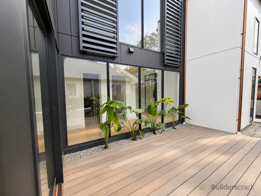 Decking & Outdoor Living
