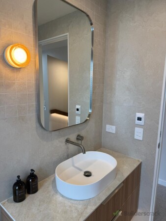 Refined bathroom interior