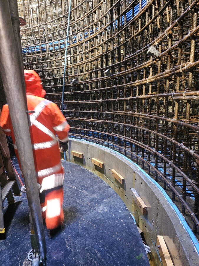 Formwork sitting on those timbers