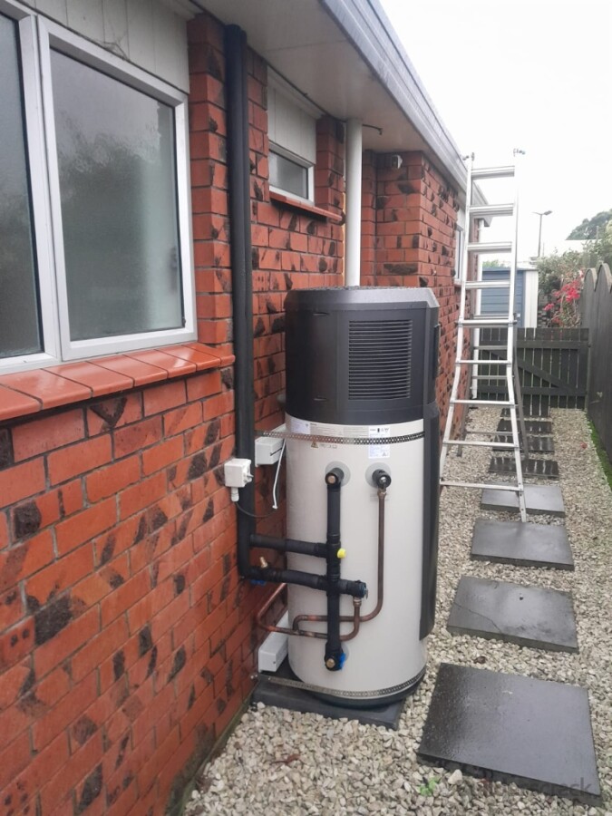Heatpump hot water cylinder