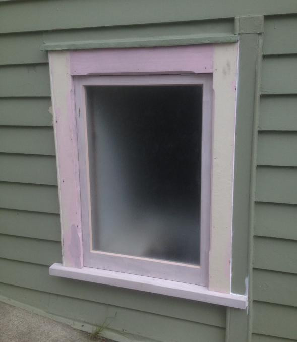 Replacement window to replace rotten original