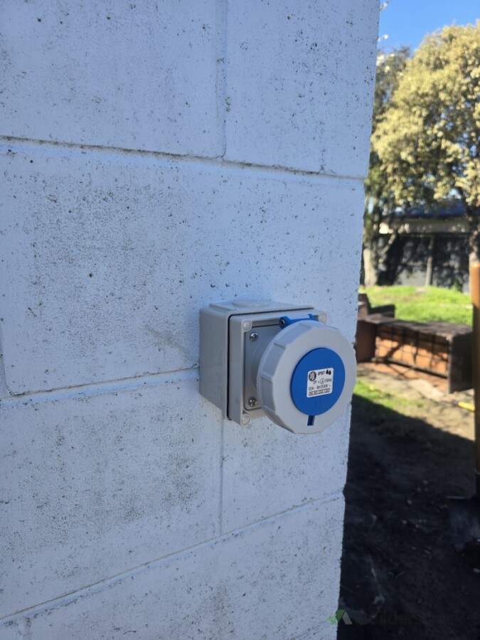 New Caravan Plug