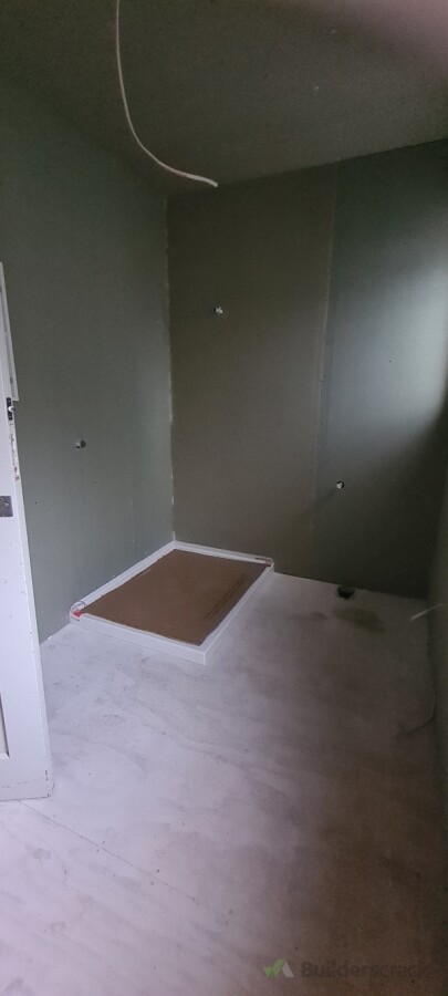 Shower tray installed