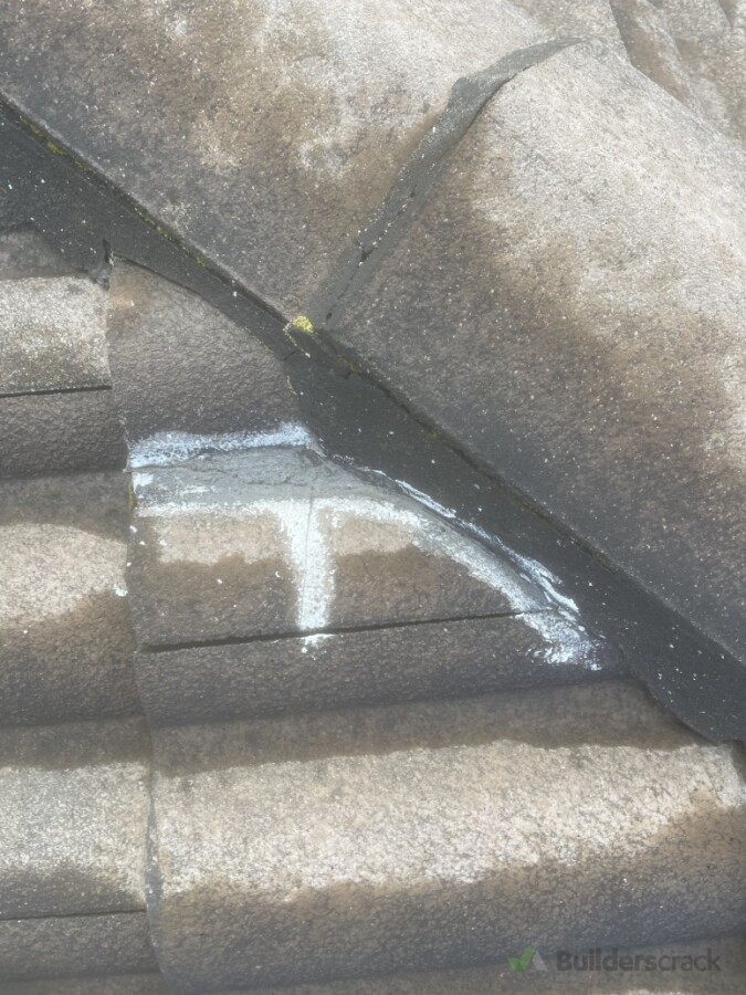 Broken hip tile before