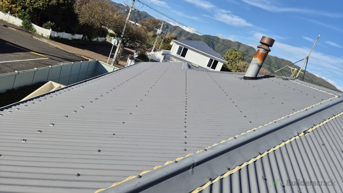 Rescrew of roof