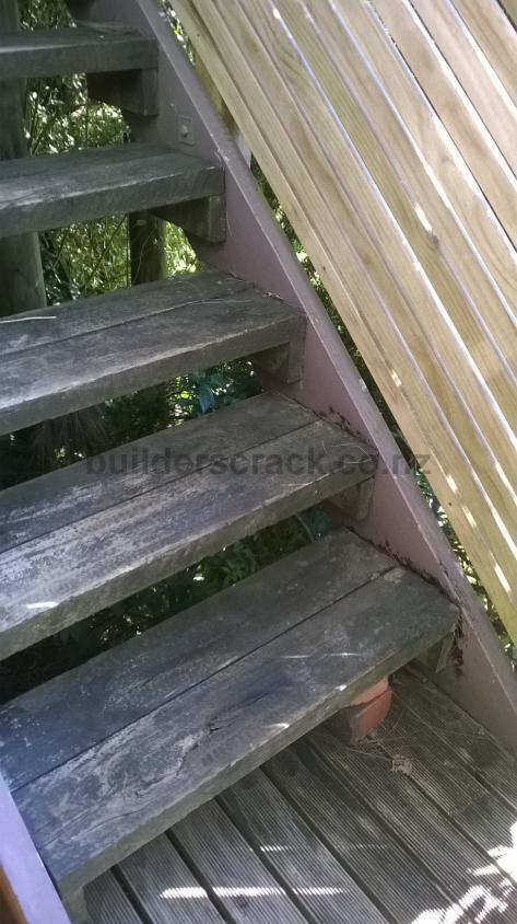 Repair rotting stringer on outdoor stairs (# 58779) | Builderscrack